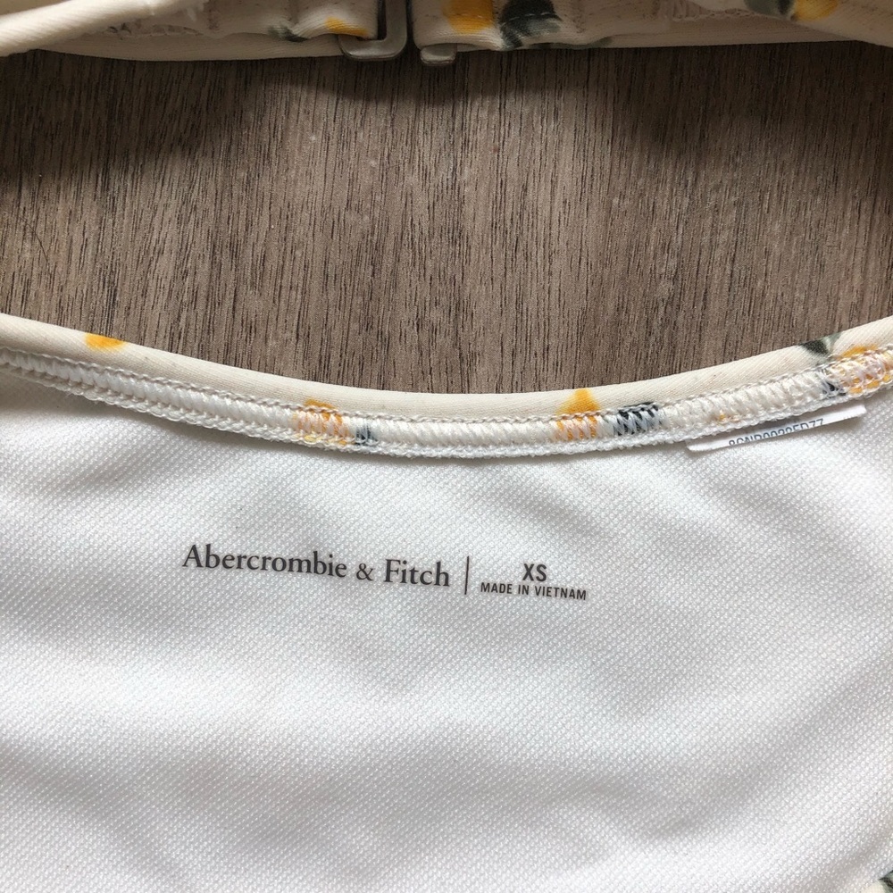 A&F Lemon swim SET - Picture 7 of 7